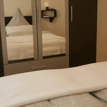 Ferienwohnung Gunstig Mieten Lägenhet